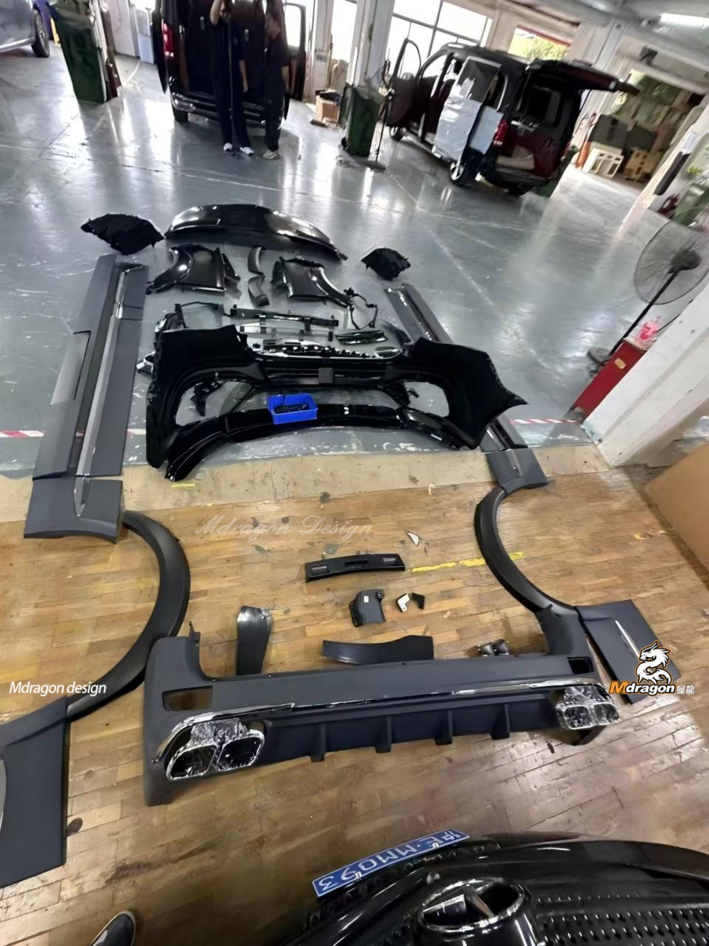 Sprinter Luxury Body Kits B for 2009-17 Model ($10715)